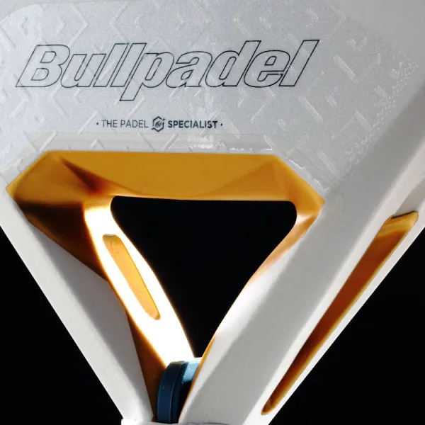 Ракетка для падела BULLPADEL Pearl 26, 493804, для профессионалов, карбон, бело-серый за 35&nbsp;929.50 ₽ в Ярославле